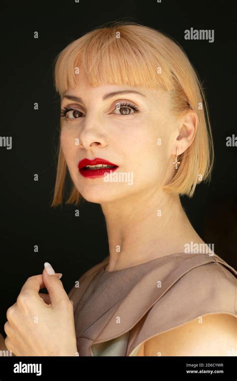 najwa nimri hot|2.025 foto e immagini ad alta risoluzione di Najwa Nimri